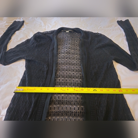 LC Lauren Conrad pretty, delicate & unique woven black cardigan π€ (Small) π€ - Picture 13 of 16
